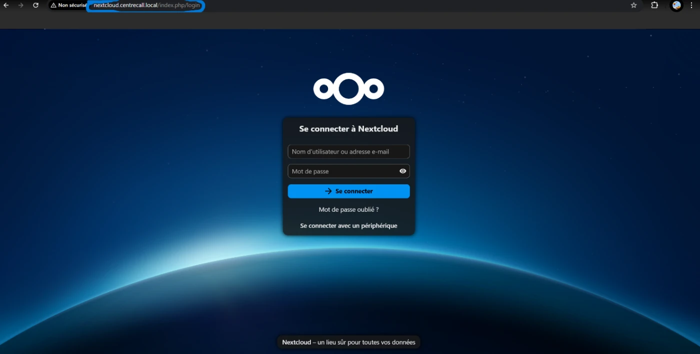 Page de connexion de Nextcloud affichée à l'adresse nextcloud.centrecall.local.